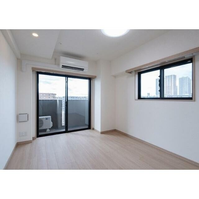 (居間)