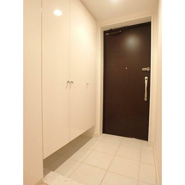 (玄関)