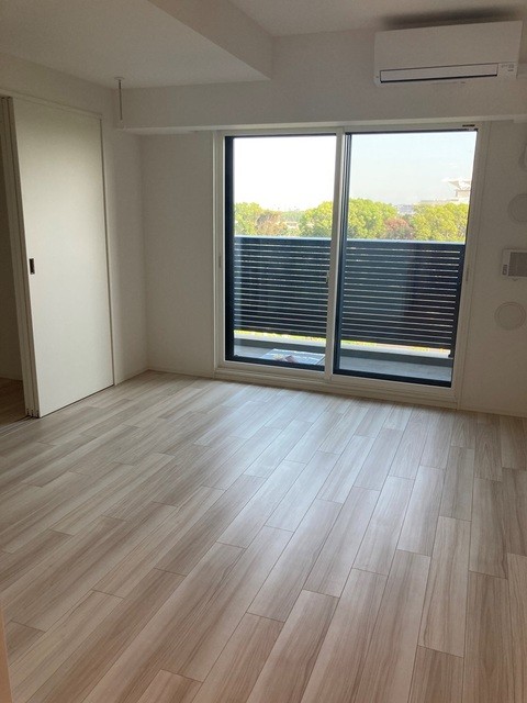 ※写真は同タイプ住戸です。(居間)