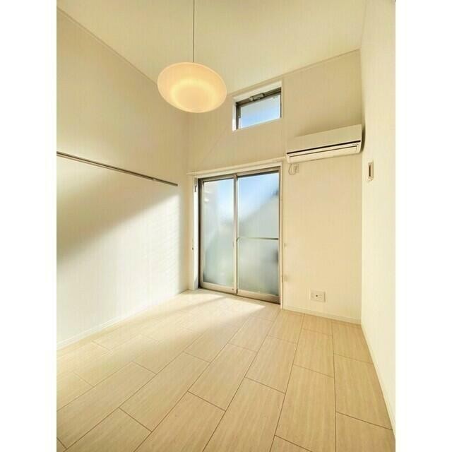 (居間)