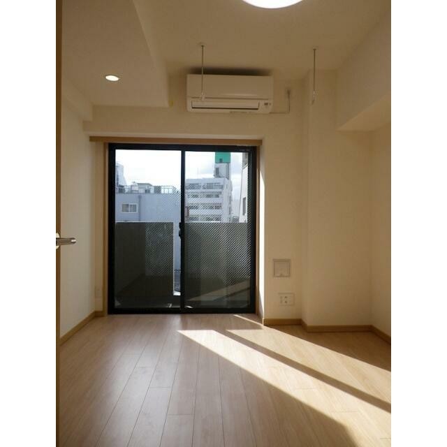 (居間)