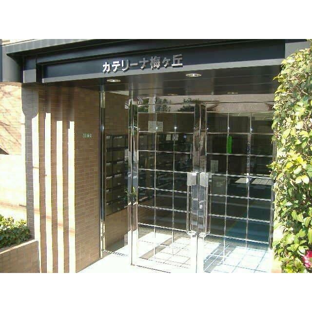 ゆとりのあるエントランスです