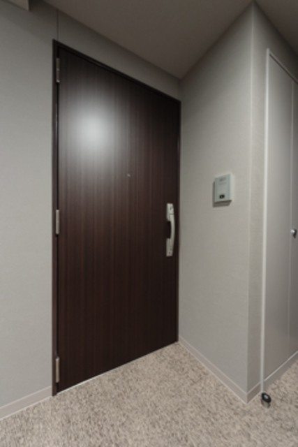 ※写真は同タイプ住戸です。(玄関)