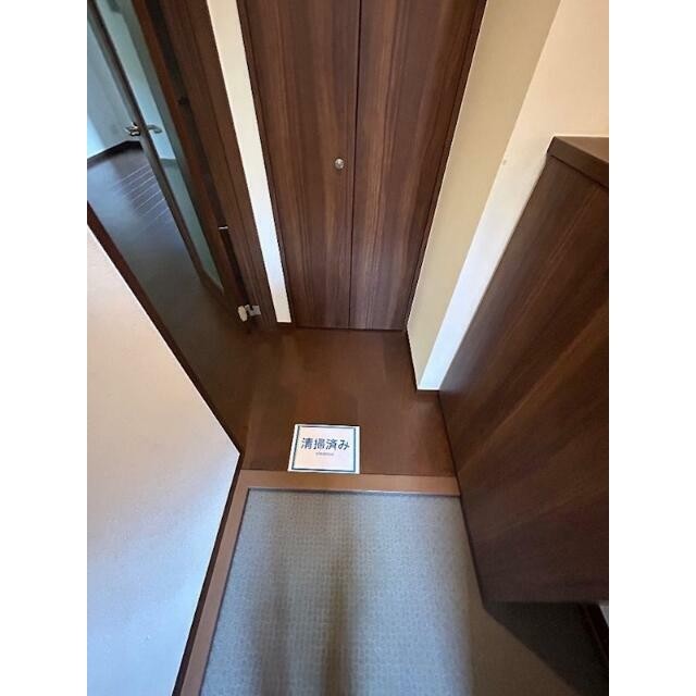(玄関)