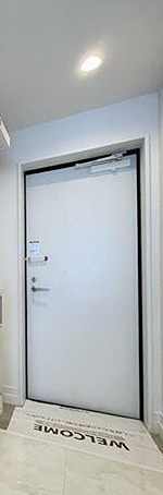 ※同仕様写真含む(玄関)