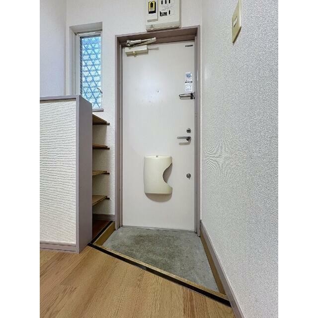 (玄関)