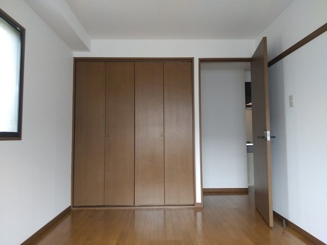 (居間)