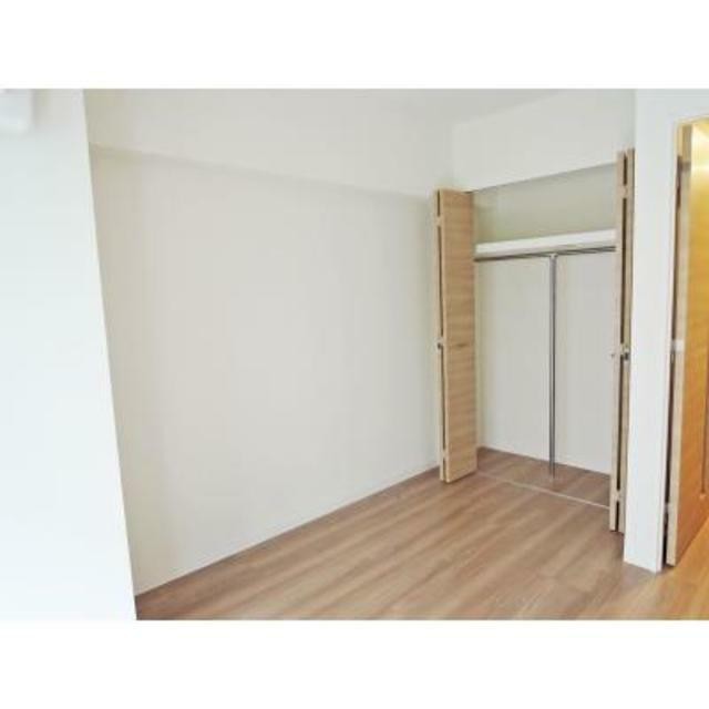 ※写真は同タイプ住戸です。(居間)
