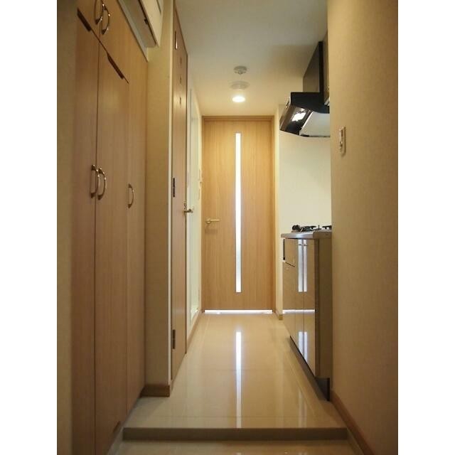 ※同仕様写真含む(玄関)