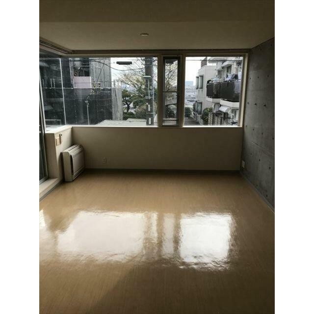 (居間)