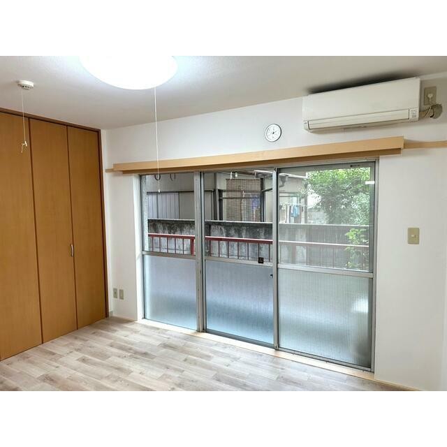 (居間)