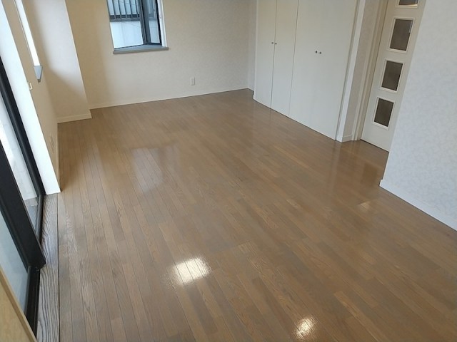 (居間)