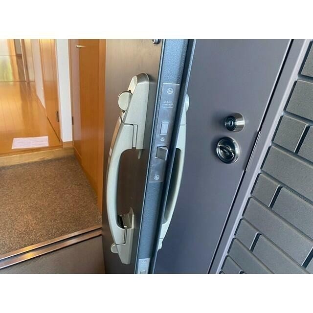 ※同仕様写真(玄関)