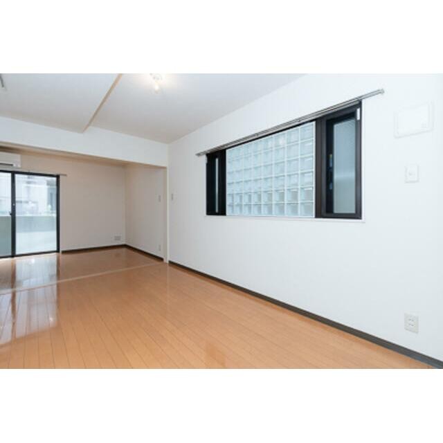 ※写真は同タイプ住戸です。(居間)