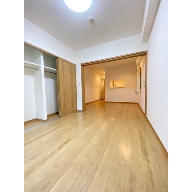 ※写真は同タイプ住戸です。(居間)