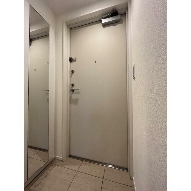 (玄関)