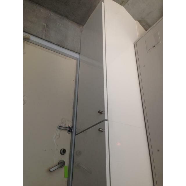 (玄関)