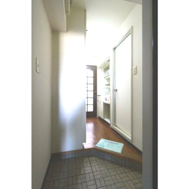 (玄関)