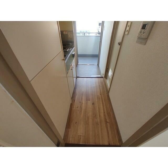 (玄関)