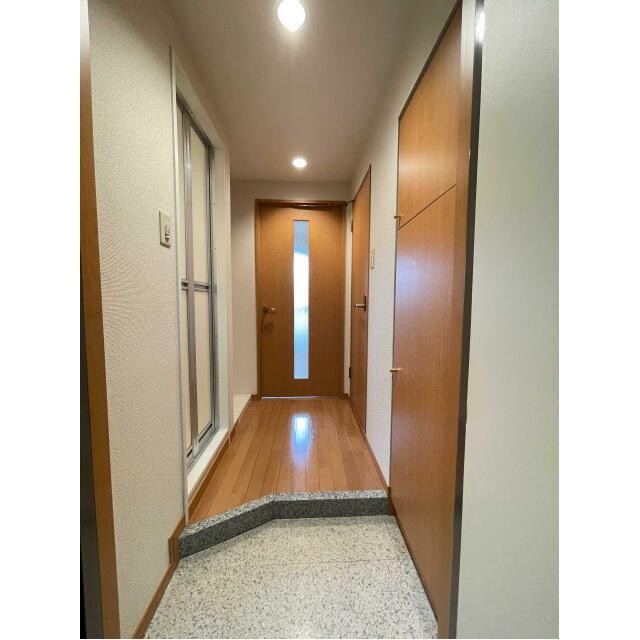 (玄関)