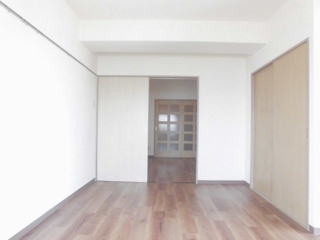 (居間)