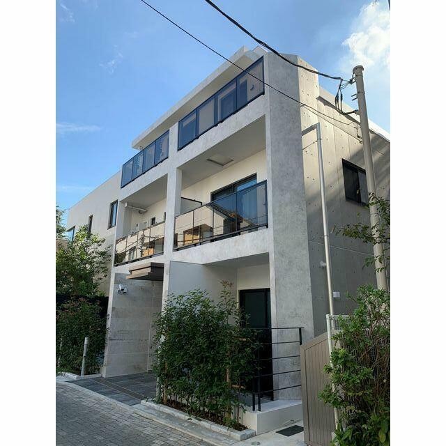 目黒区上目黒3丁目 【賃貸居住】マンション