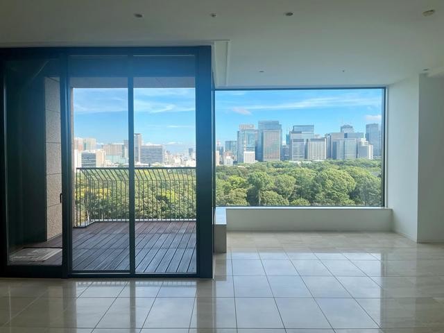 ※写真は同タイプ住戸です。(居間)