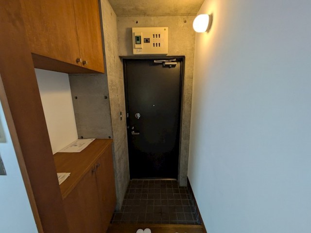 (玄関)
