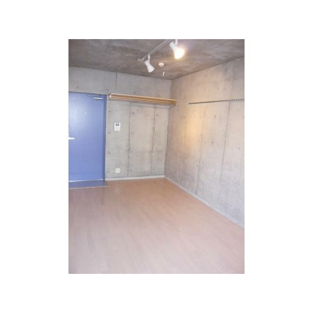 (居間)