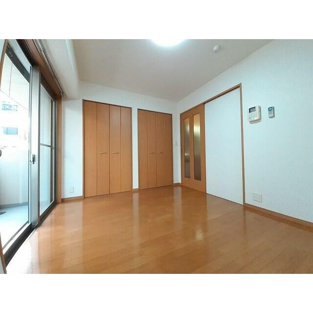 (居間)