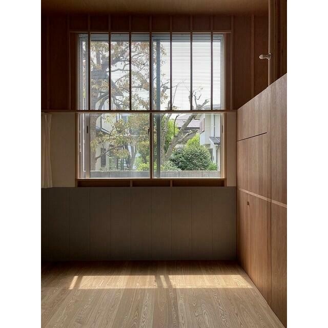 (居間)