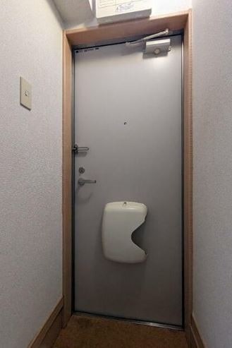 ※同仕様写真含む(玄関)