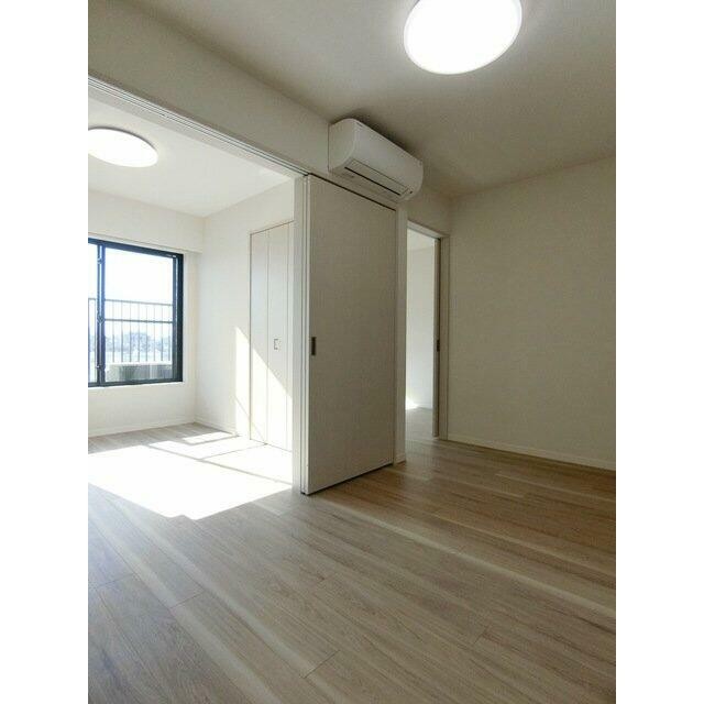 (居間)