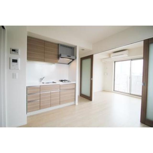 ※写真は同タイプ住戸です。(居間)
