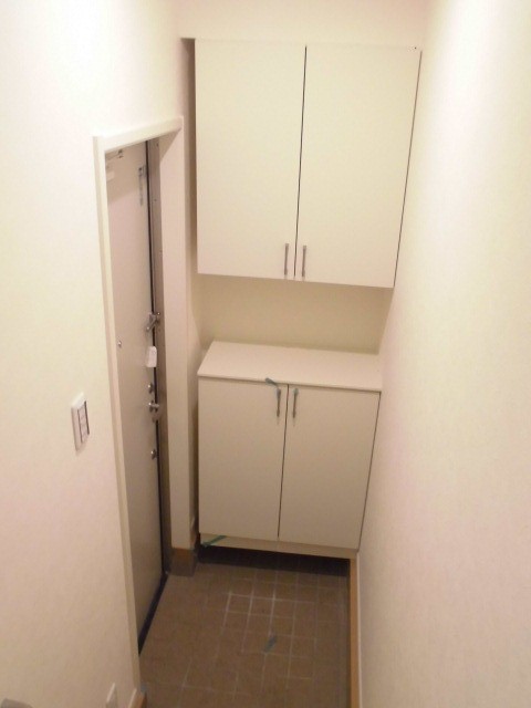 (玄関)