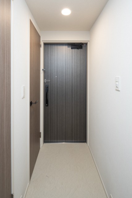 ※写真は同タイプ住戸です。(玄関)