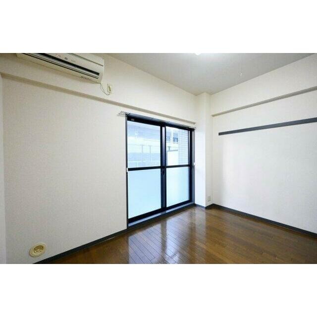 (居間)
