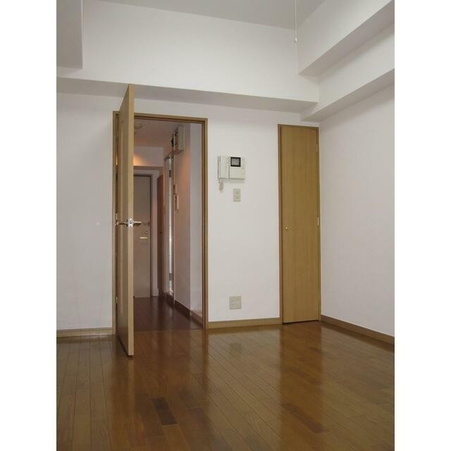 (居間)