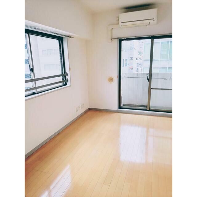 (居間)