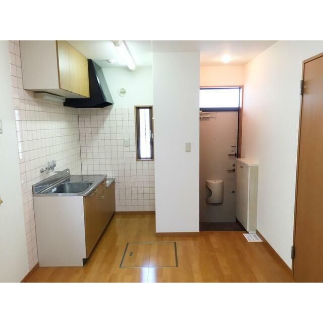 ※写真は同タイプ別室のものです(キッチン)