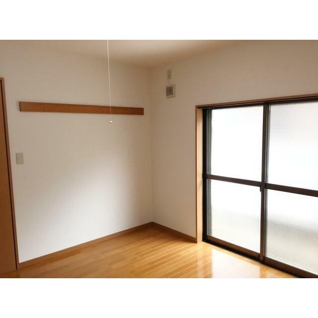 ※写真は同タイプ別室のものです(居間)