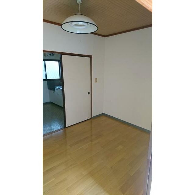 同物件の別号室の写真です。