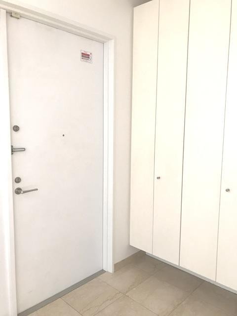 ※写真は同タイプ住戸です。(玄関)