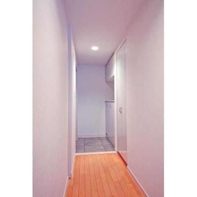 ※写真は同タイプ住戸です。(玄関)