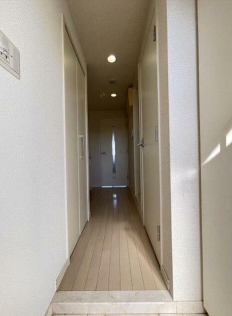 ※同仕様写真含む(玄関)