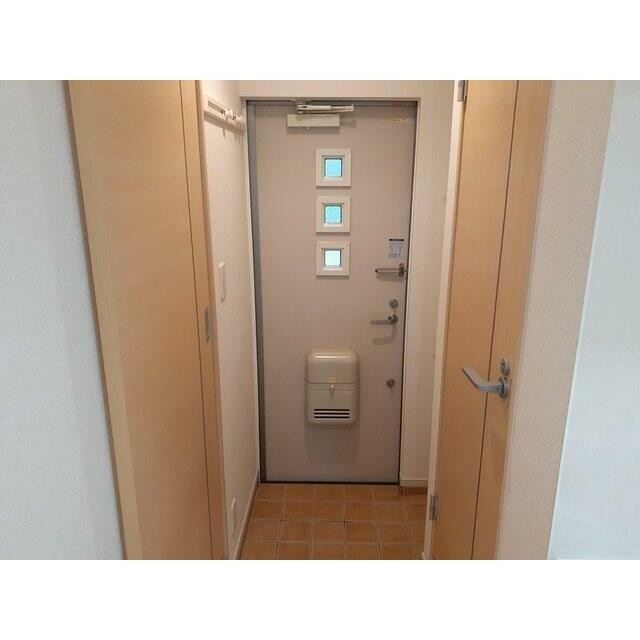 (玄関)