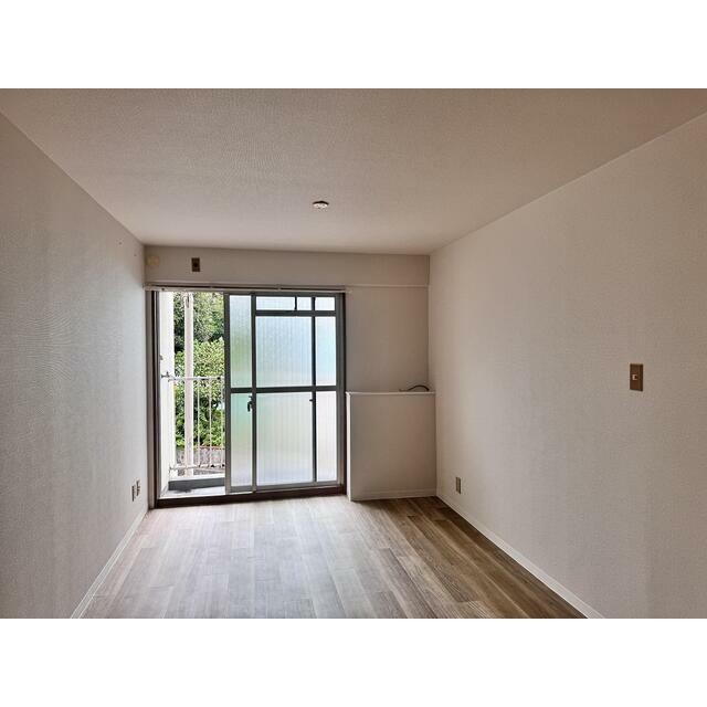 (居間)