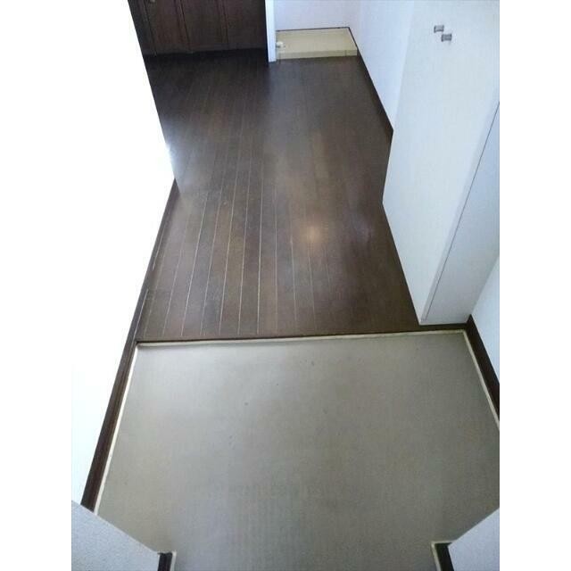 (玄関)