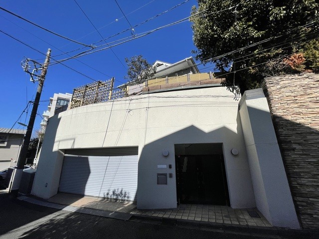 世田谷区瀬田1丁目 【賃貸居住】一戸建