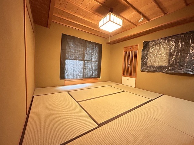 (居間)